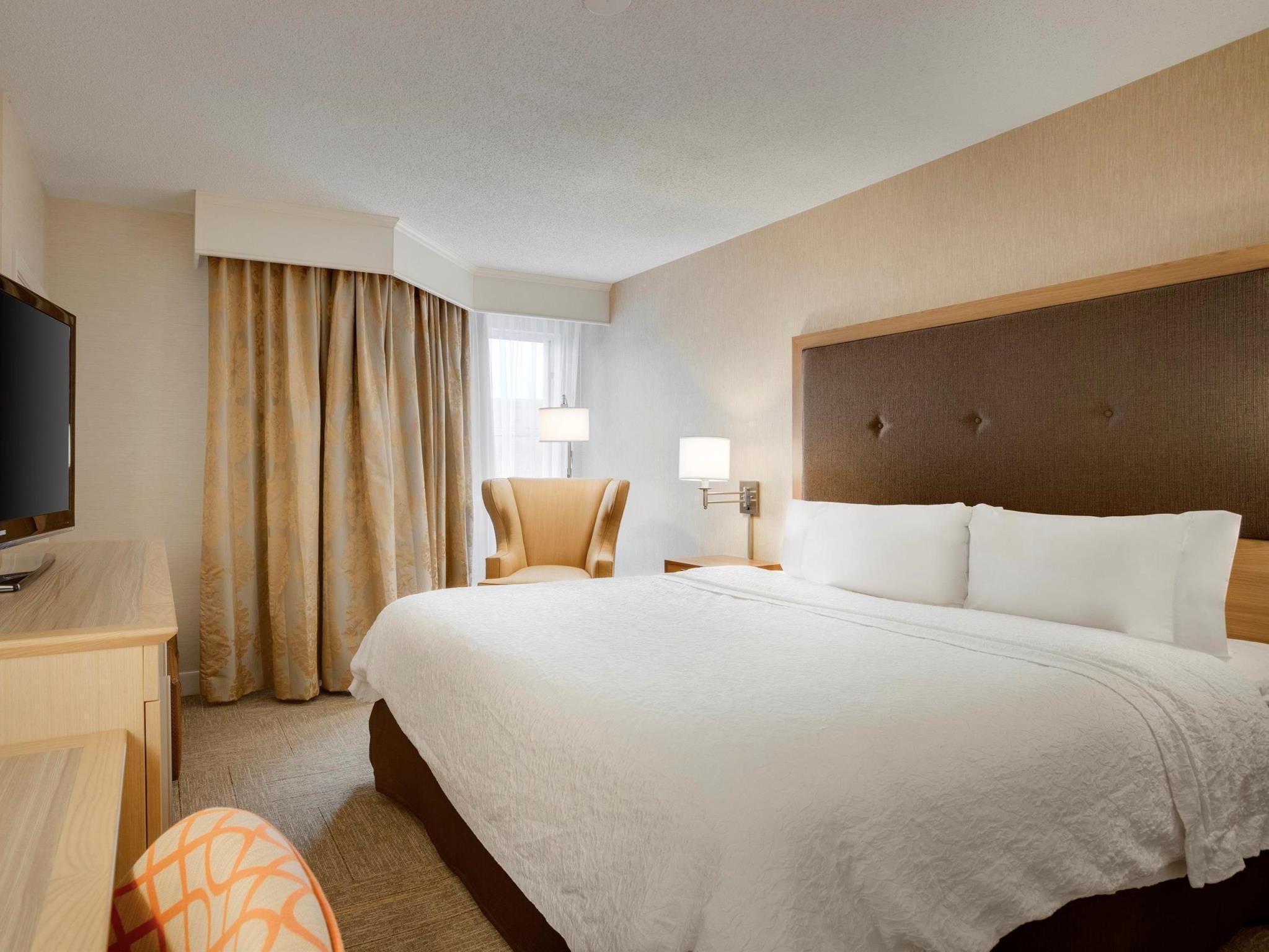Hampton Inn & Suites Cleveland-אינדפנדנס מראה חיצוני תמונה