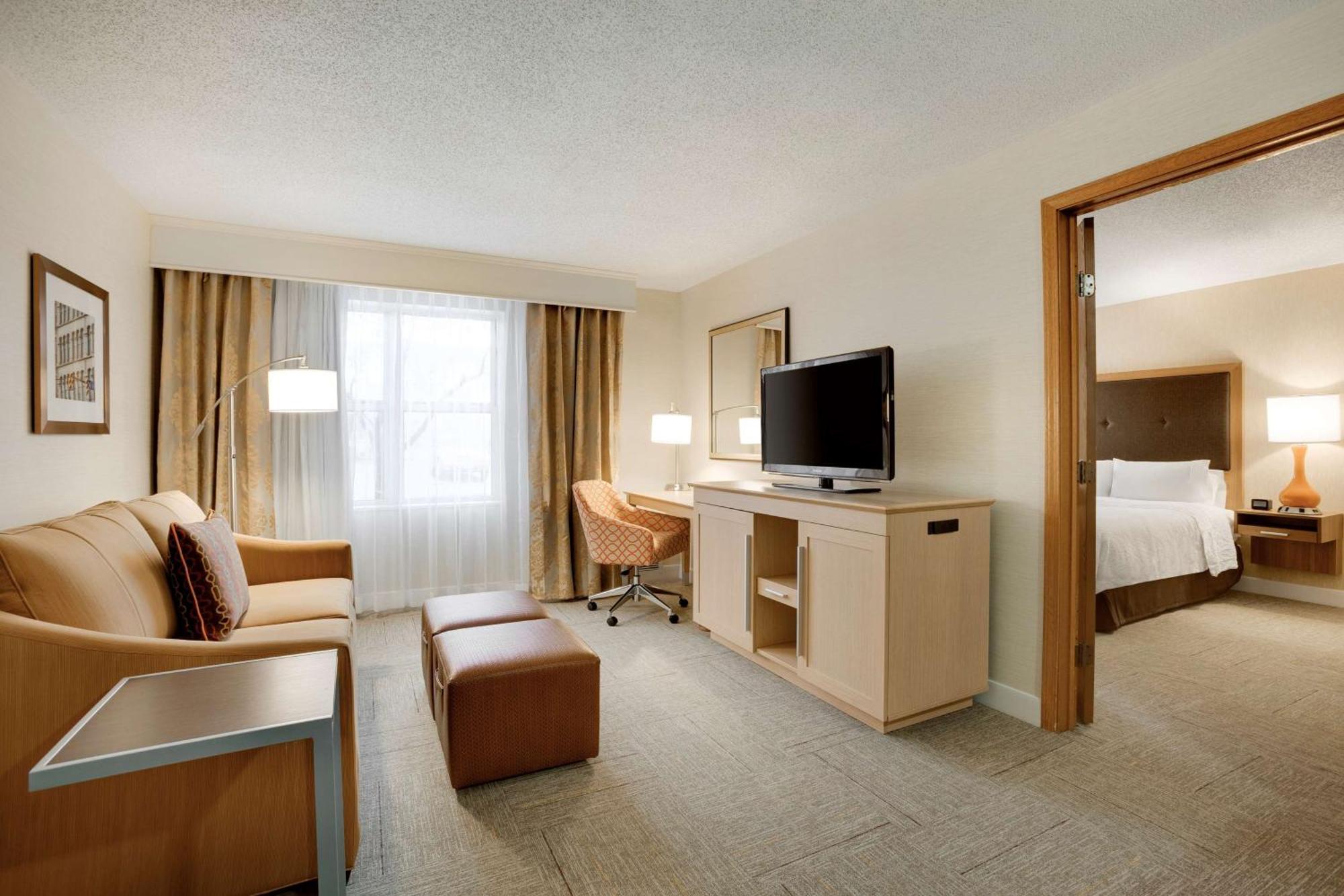 Hampton Inn & Suites Cleveland-אינדפנדנס מראה חיצוני תמונה