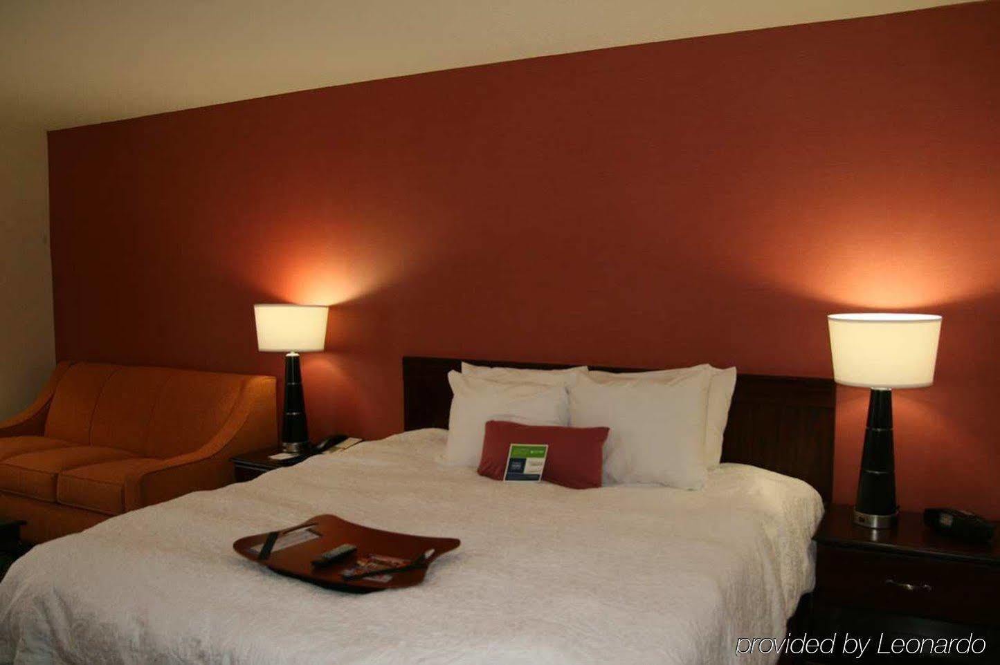 Hampton Inn & Suites Cleveland-אינדפנדנס מראה חיצוני תמונה