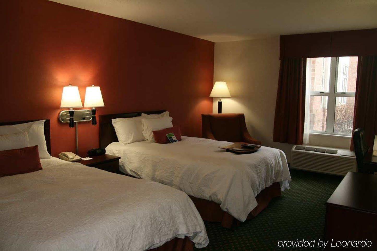 Hampton Inn & Suites Cleveland-אינדפנדנס מראה חיצוני תמונה